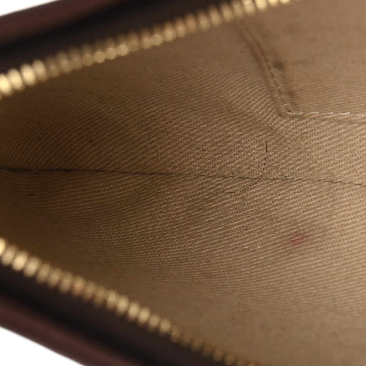 Smooth Calfskin Le Bisou Perle Medium Brown