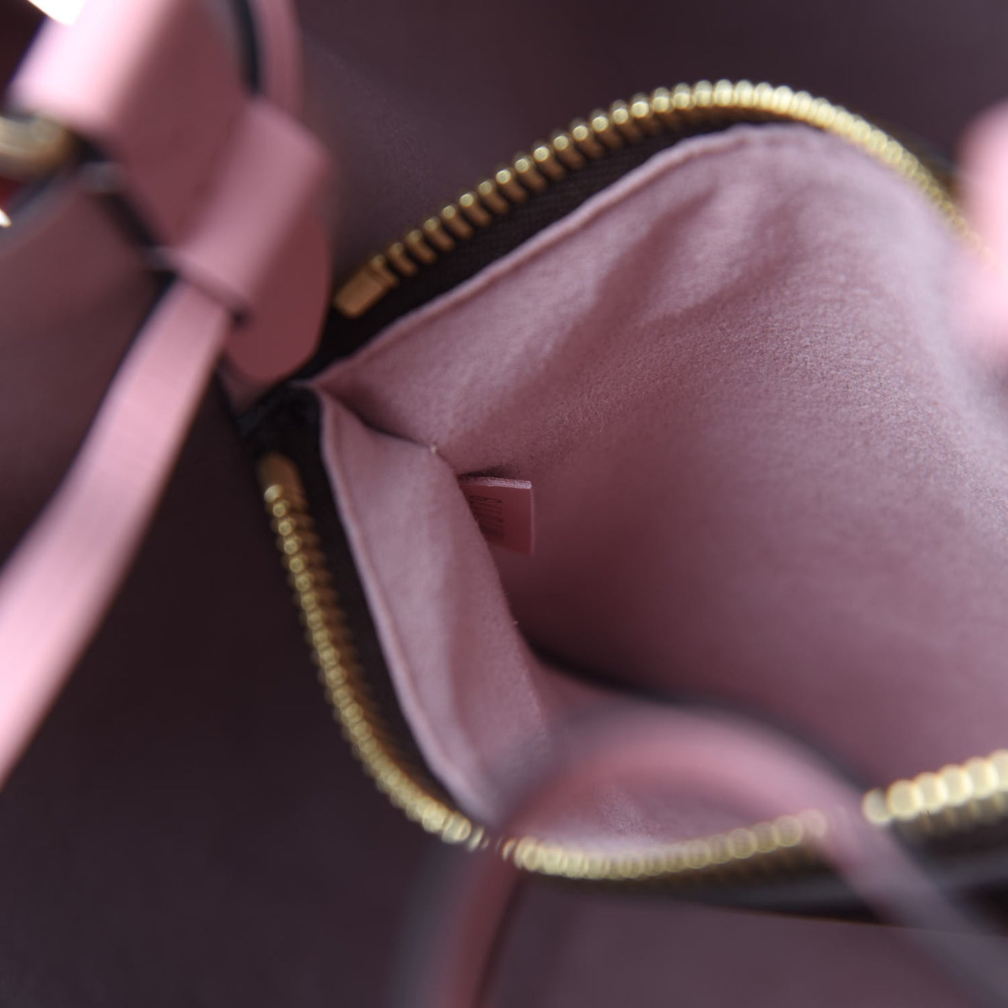 Monogram Neonoe MM Rose Poudre