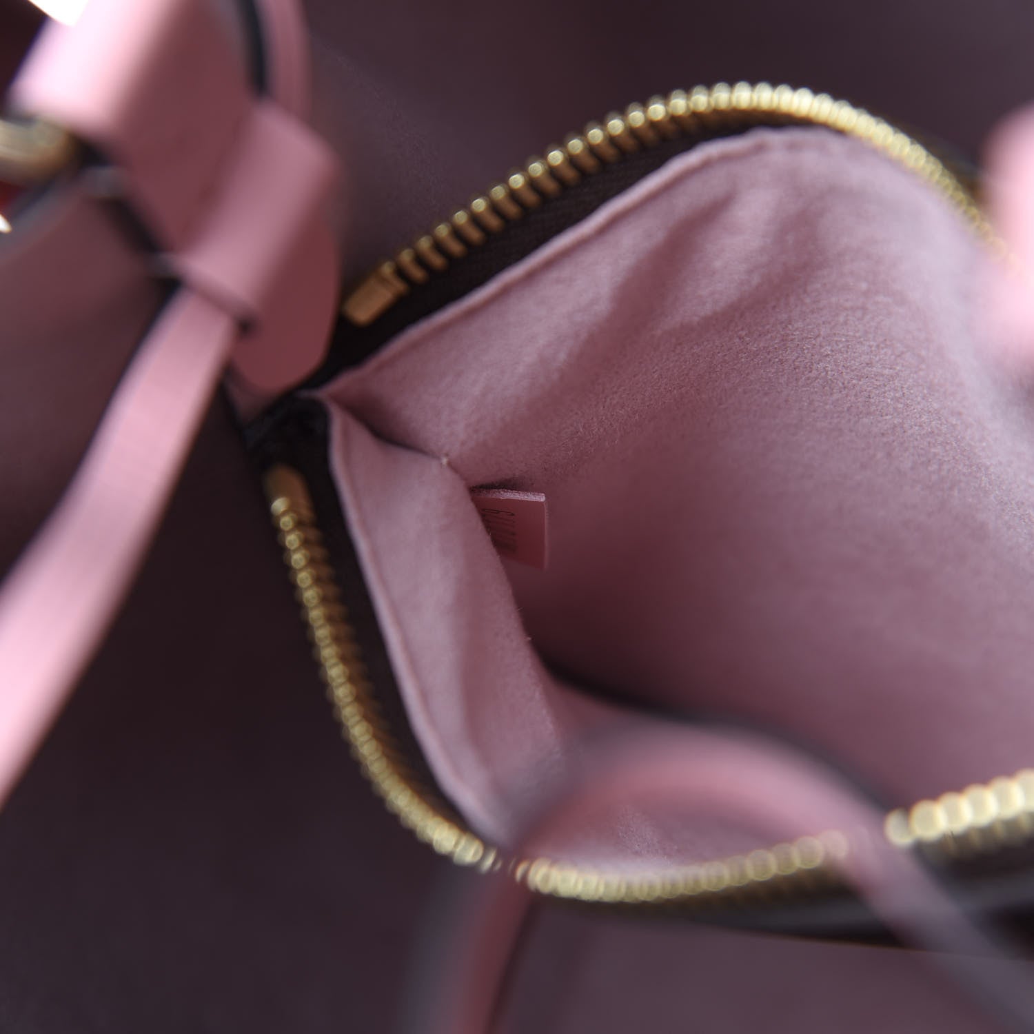 Louis Vuitton Monogram Neonoe MM Rose Poudre 8 of 12