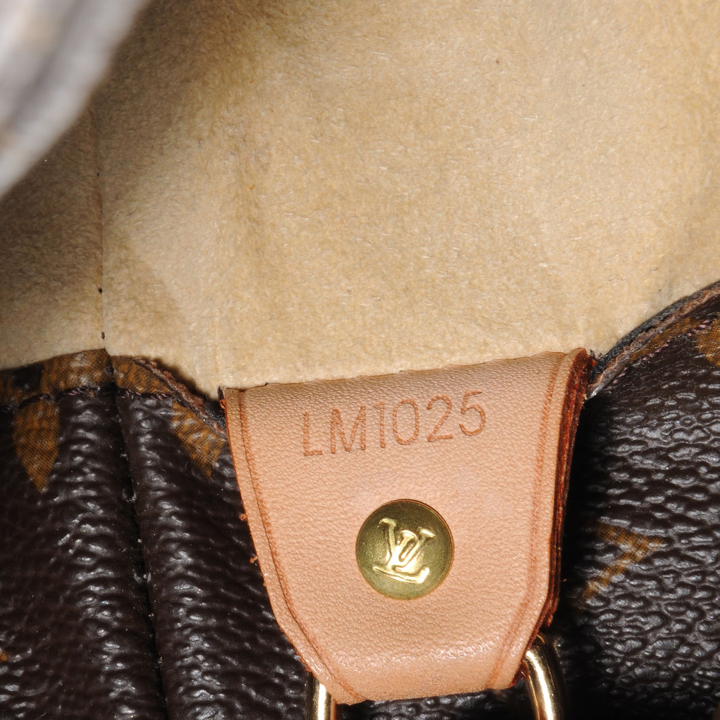 Monogram Luco