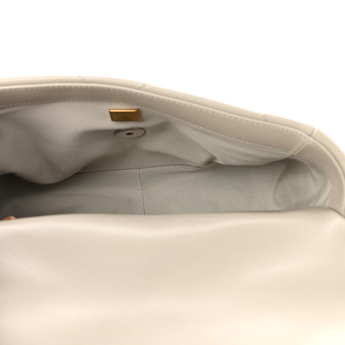 Lambskin Quilted Medium Chanel 19 Flap Grey