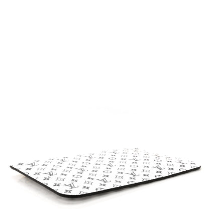 Louis Vuitton Monogram Giant Neverfull MM GM Pochette White 4 of 6