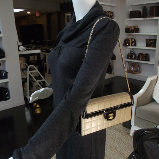 Chanel Lambskin Patent East West Chocolate Bar Flap Beige 2 of 12