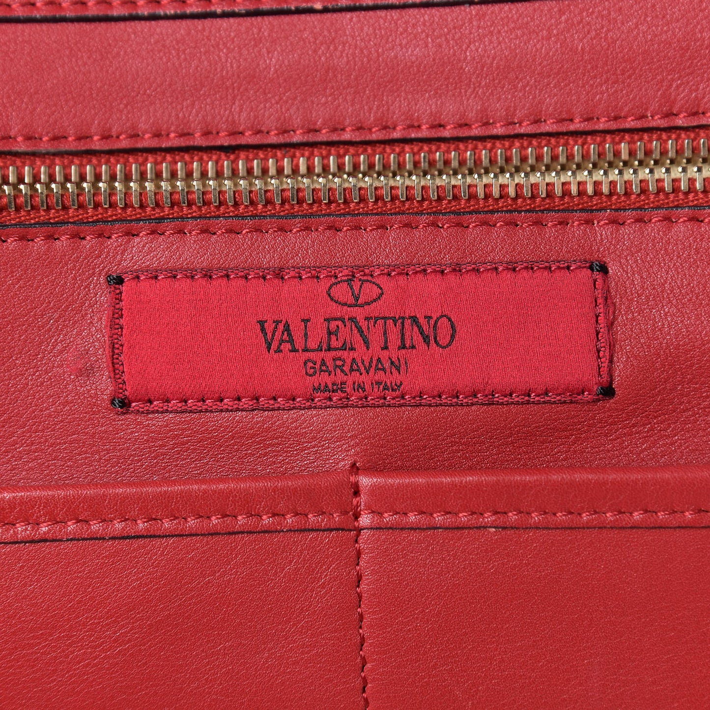 Vitello Medium Rockstud All Over Tote Rosso Valentino