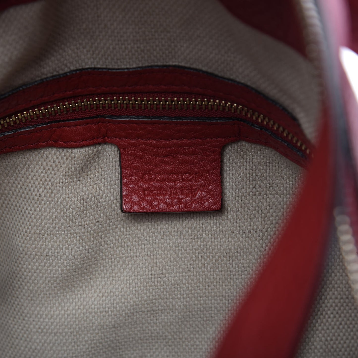 Pebbled Calfskin Large Soho Hobo Tabasco Red