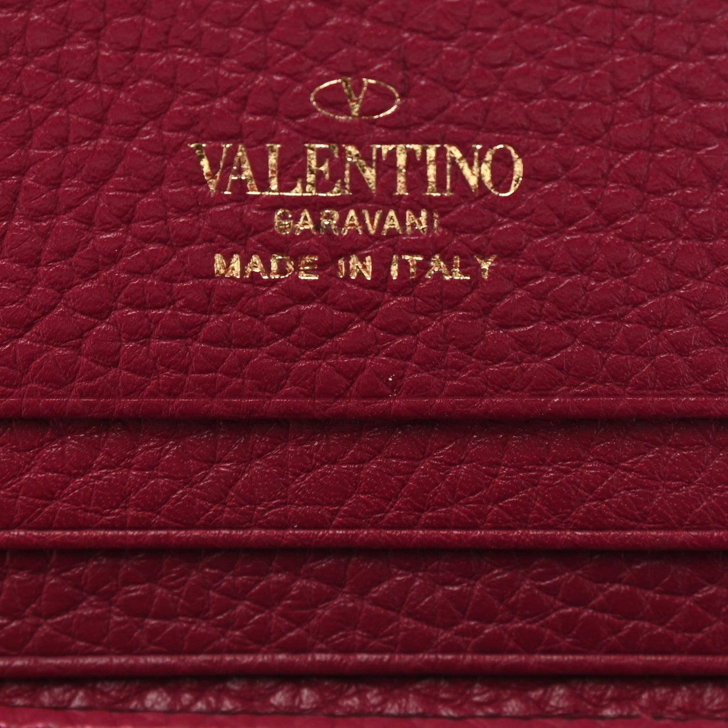 Valentino Garavani Pebbled Calfskin Rockstud Bi-Fold Card Holder Raspberry 6 of 6