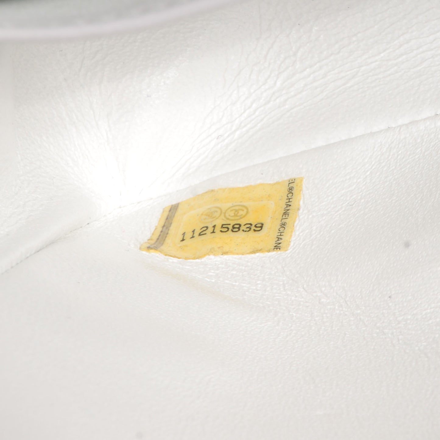 Caviar Quilted Medium Double Flap White