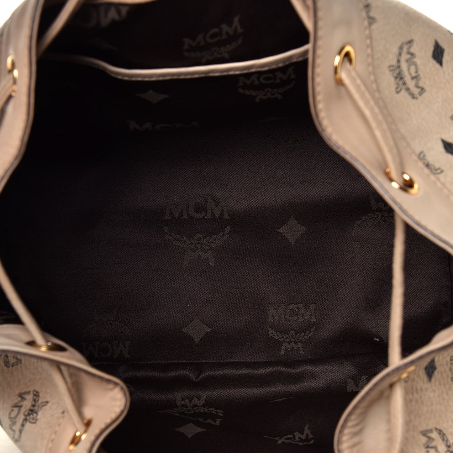 Visetos Essential Drawstring Bucket Bag Beige