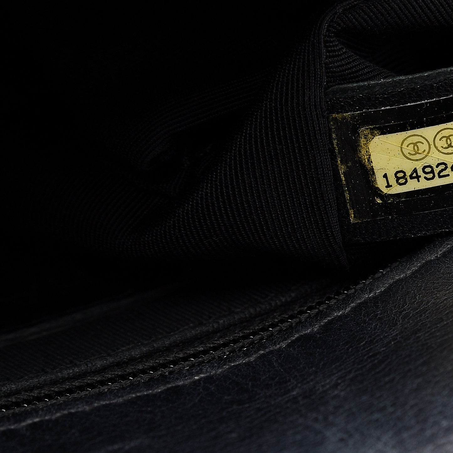 Calfskin Embossed Stitch Large Boy Flap Black