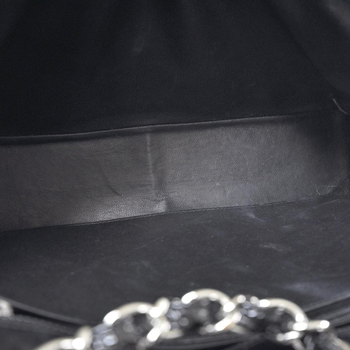 Crackled Patent Jumbo Flap Black SHW