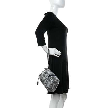 Christian Dior Technical Fabric Embroidered Toile De Jouy Sauvage DiorTravel Pouch Blue 2 of 11