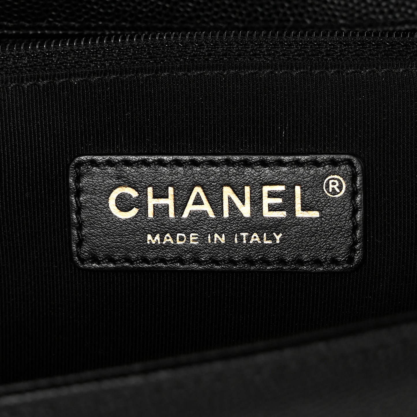 Caviar Quilted New Medium Boy Flap Black