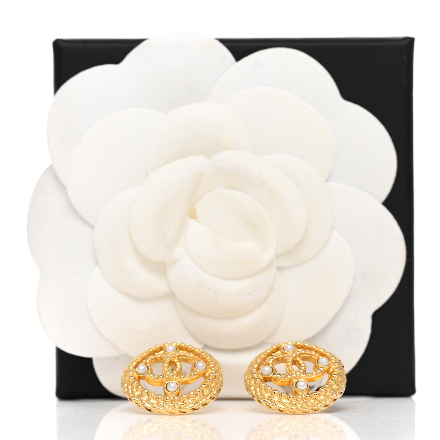 Pearl CC Round Rope Earrings Gold