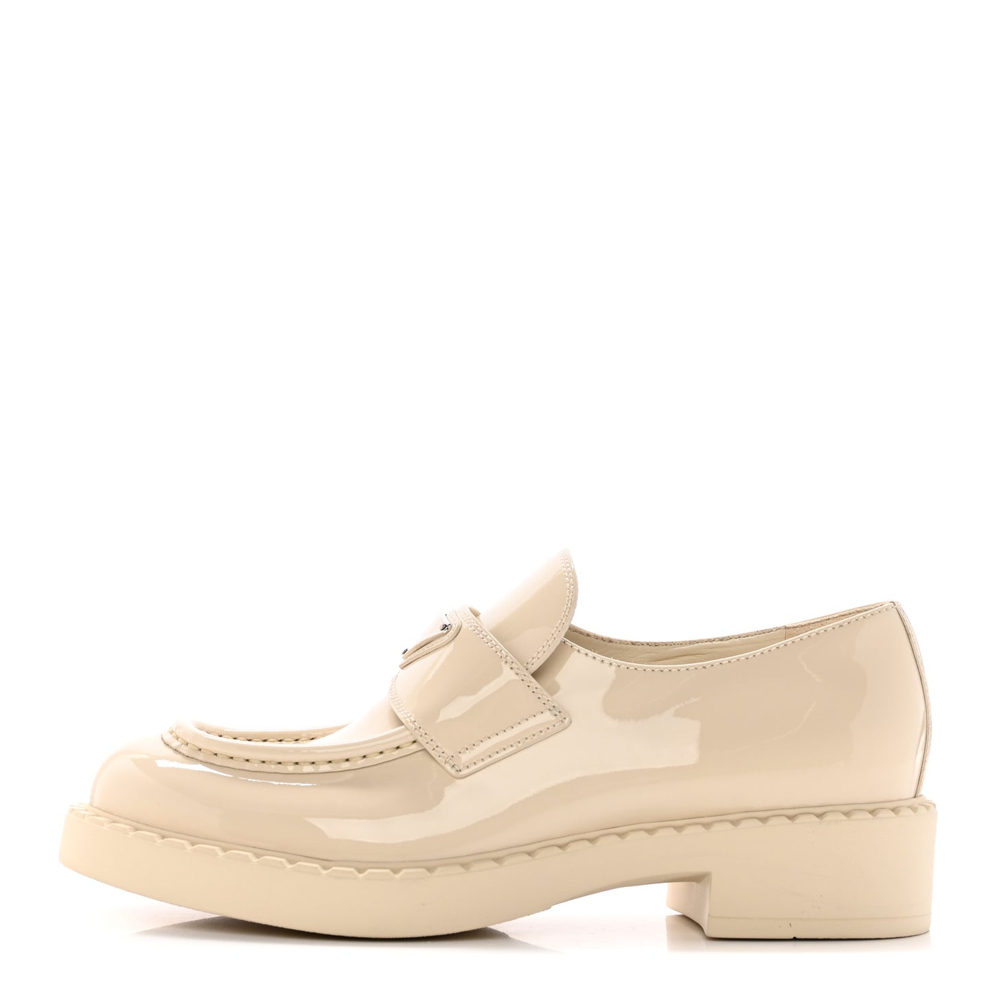 Vernice Metal Triangle Logo 50mm Loafers 41 Avorio