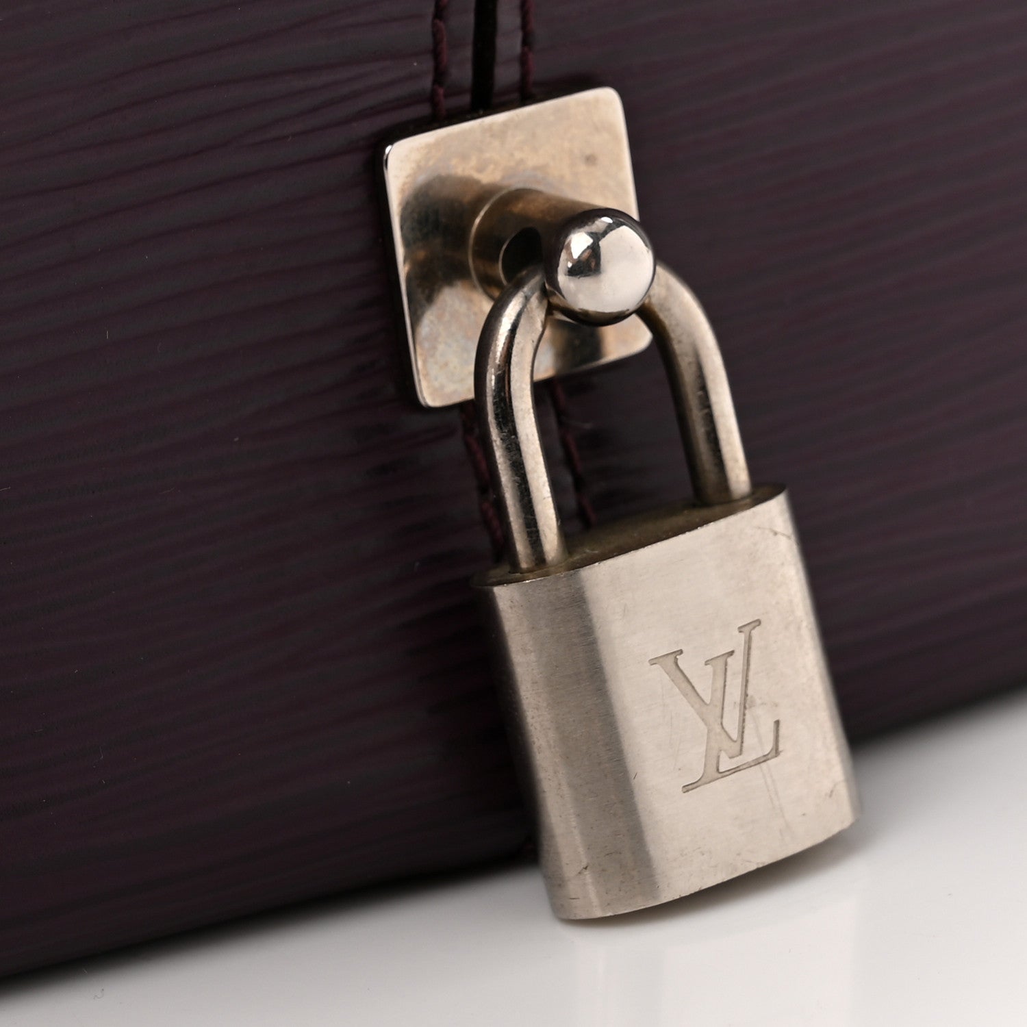 Louis Vuitton Epi Bowling Montaigne PM Cassis 12 of 13