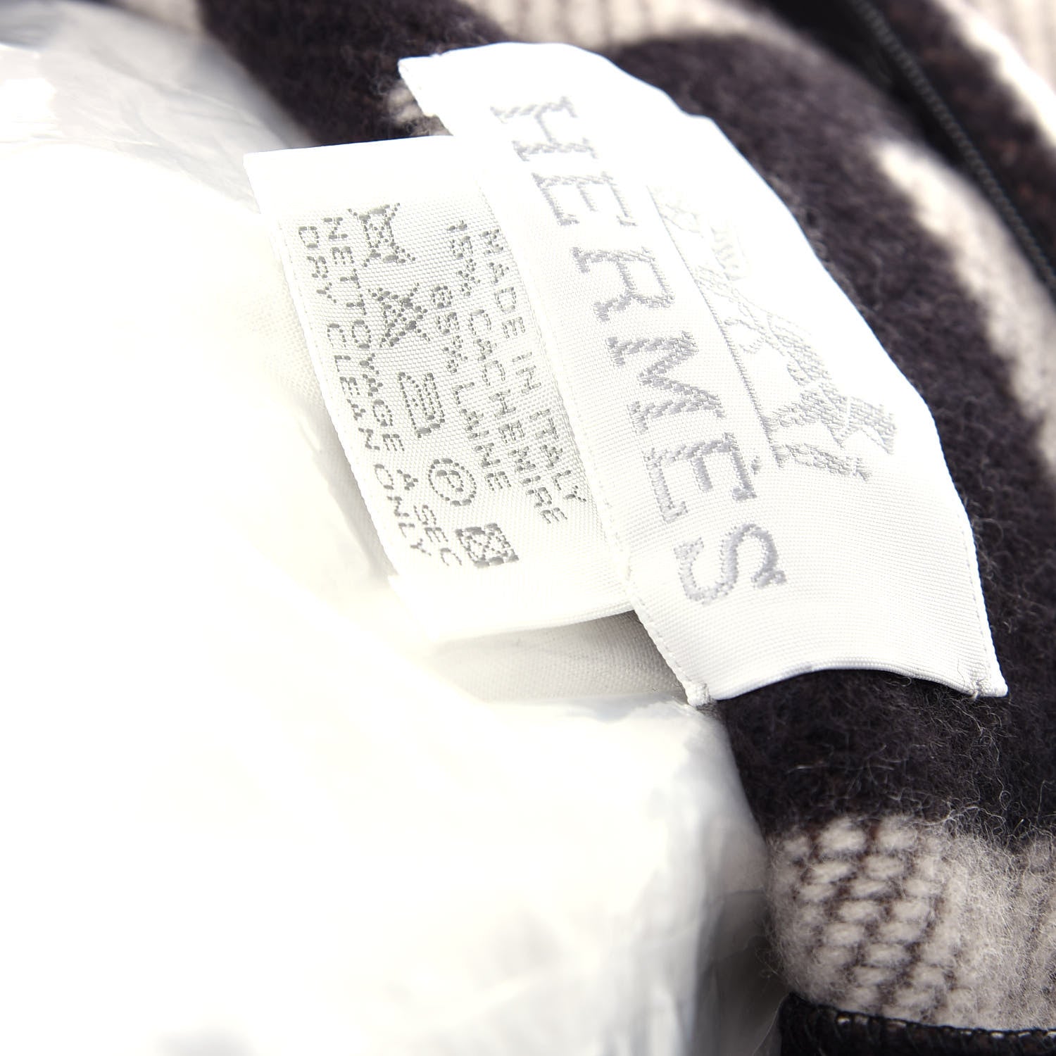 Hermes Wool Cashmere Avalon Pillow PM Ecru Gris Fonce 4 of 5