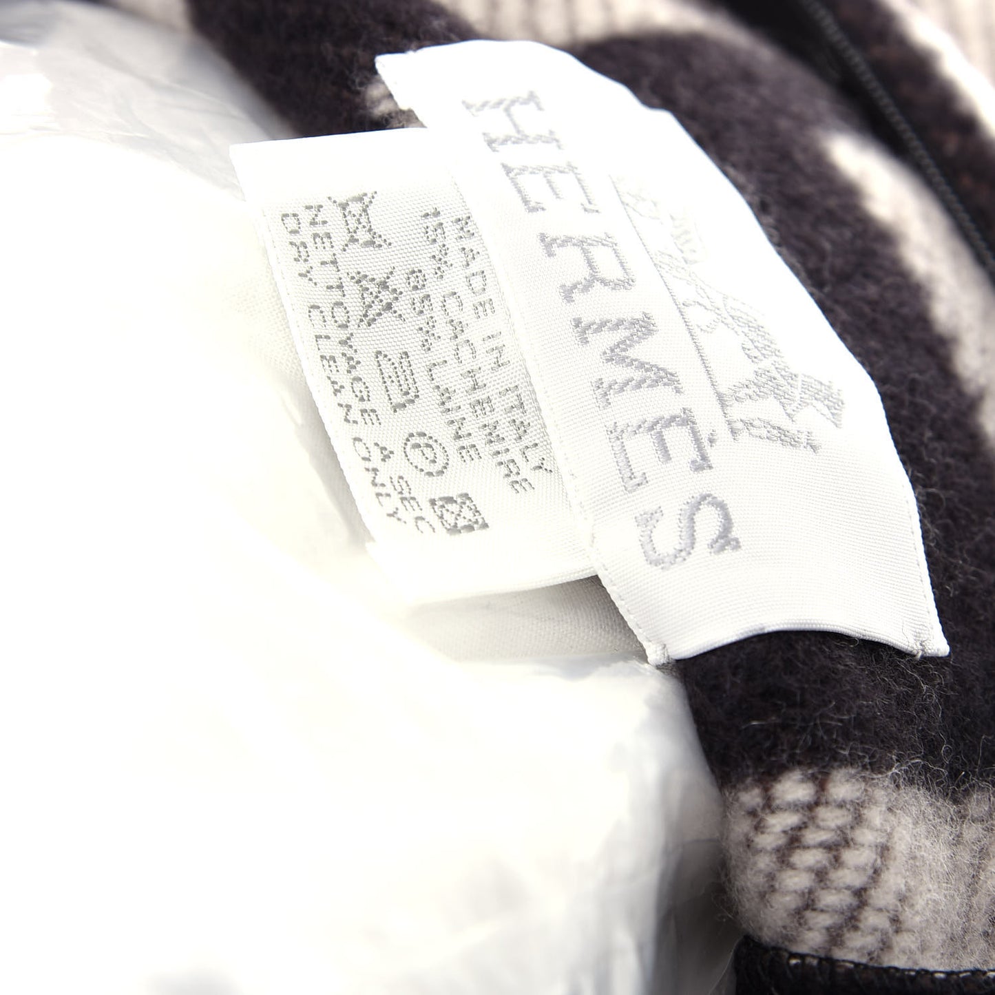 Wool Cashmere Avalon Pillow PM Ecru Gris Fonce