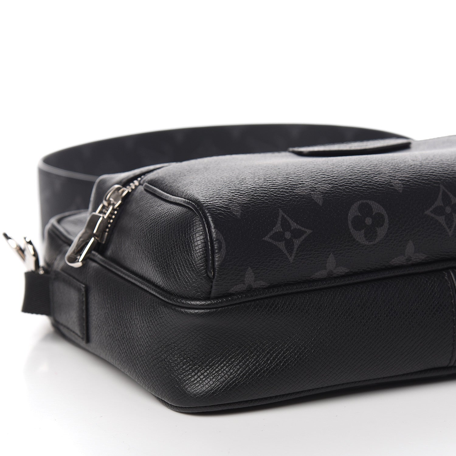 Louis Vuitton Taiga Monogram Eclipse Outdoor Messenger Black 6 of 8