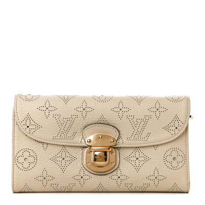 Louis Vuitton Mahina Amelia Wallet Poudre 1 of 9
