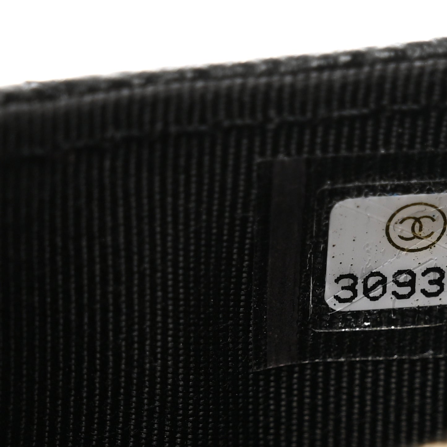 Caviar Quilted CC Zip Card Holder Black