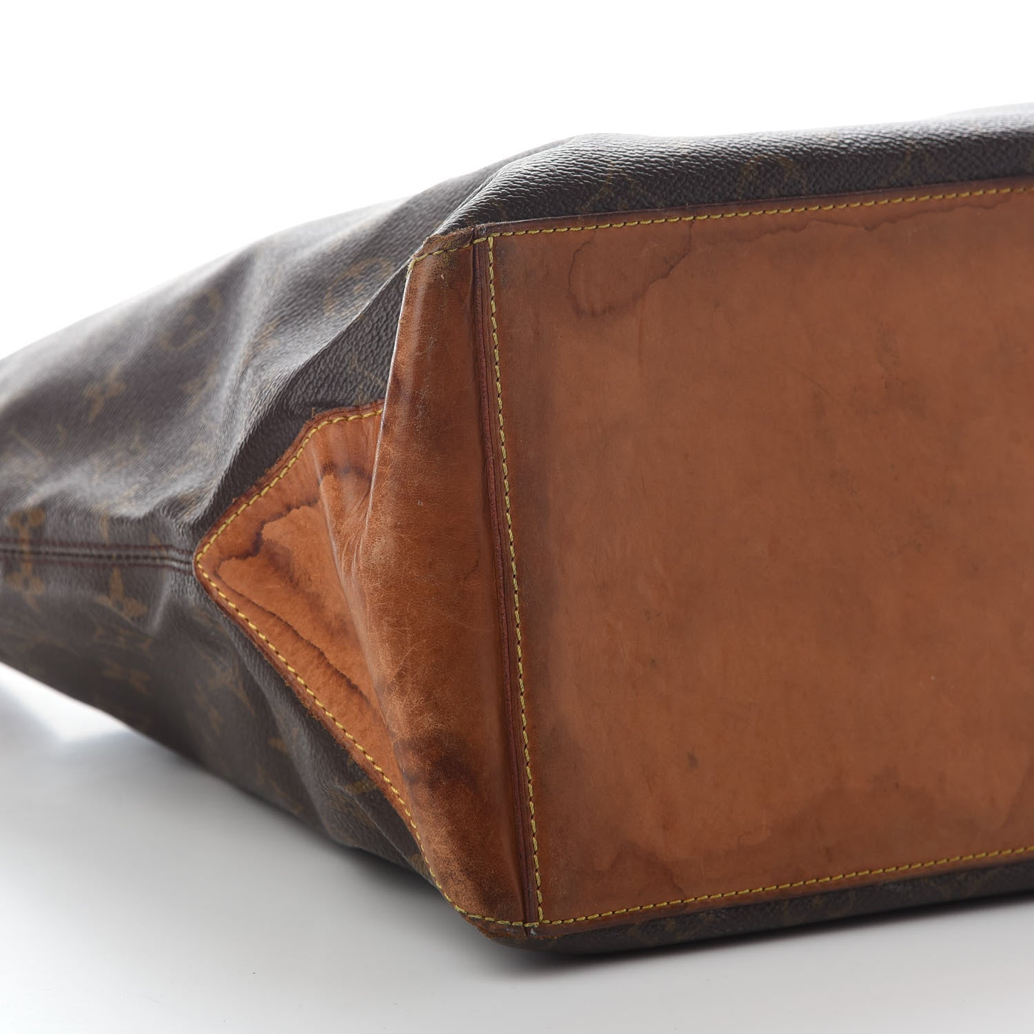 Louis Vuitton Monogram Cabas Mezzo 7 of 10