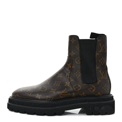 Louis Vuitton Monogram Black Ice Chelsea Boots 8 1 of 7