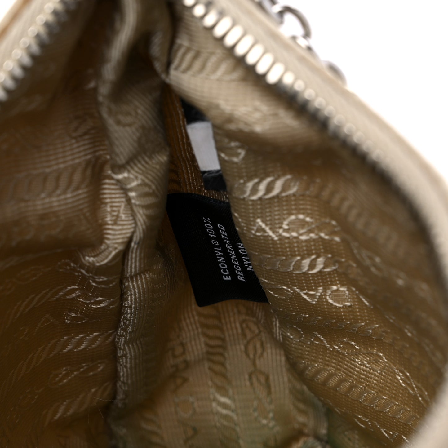 Nylon Re-Edition 2005 Shoulder Bag Cammeo