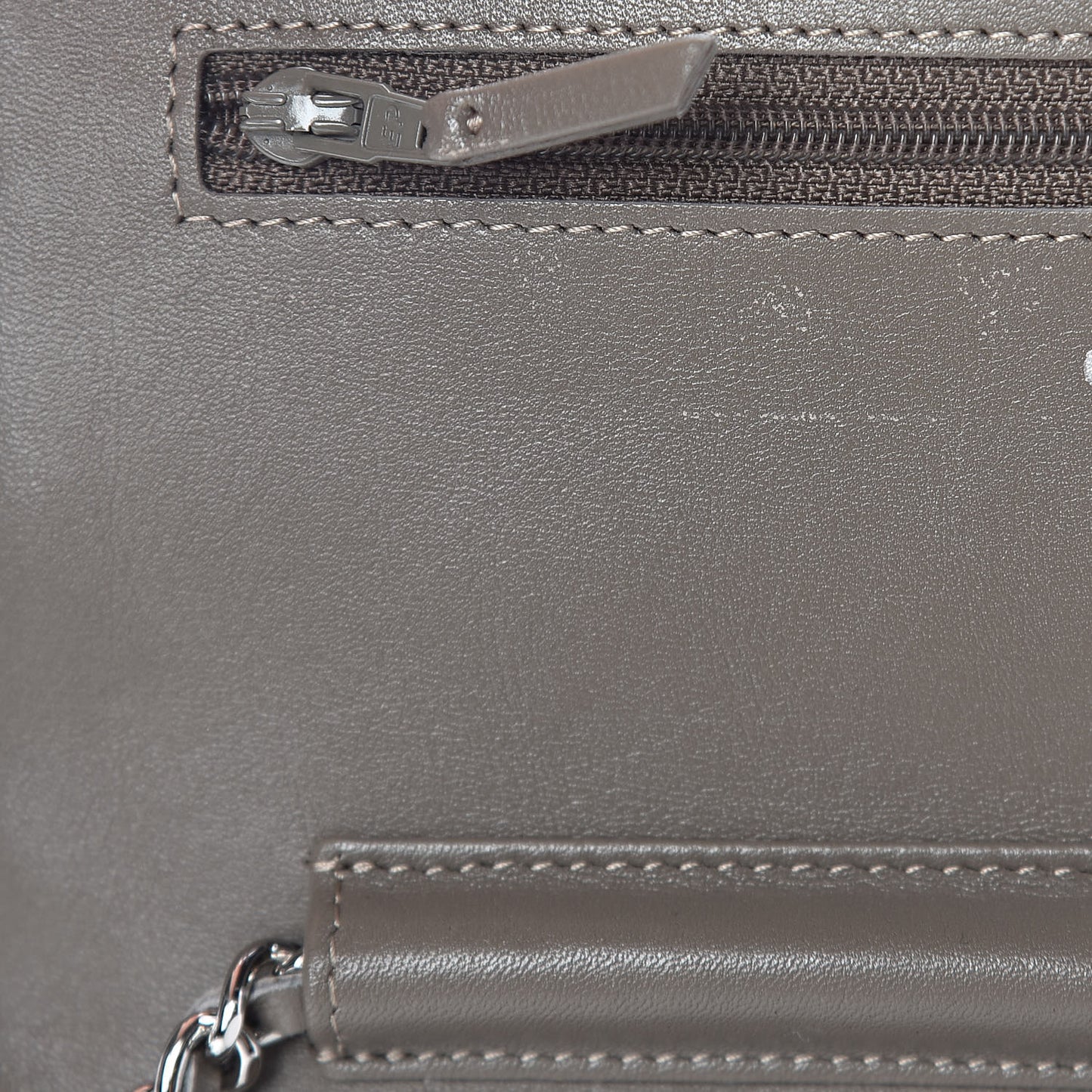 Patent Quilted Wallet On Chain WOC Grey