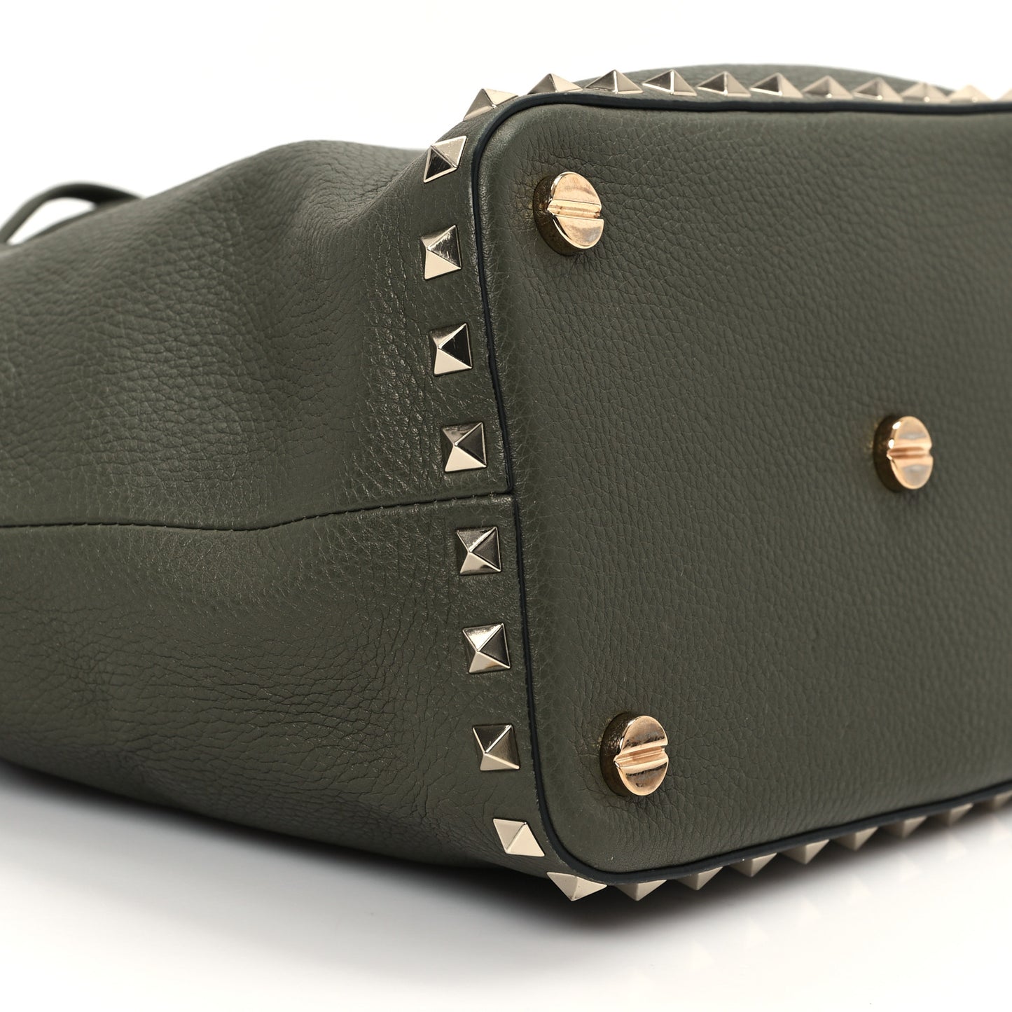 Pebbled Calfskin Small Rockstud Bucket Bag Green