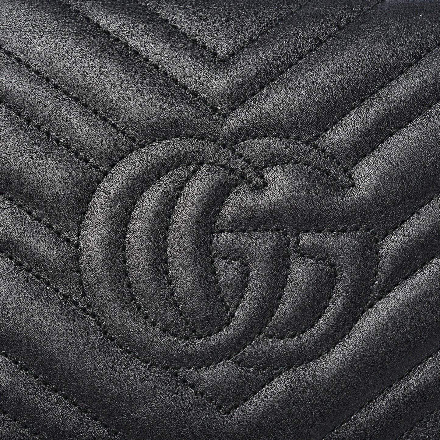 Calfskin Matelasse GG Marmont Chain Wallet Black