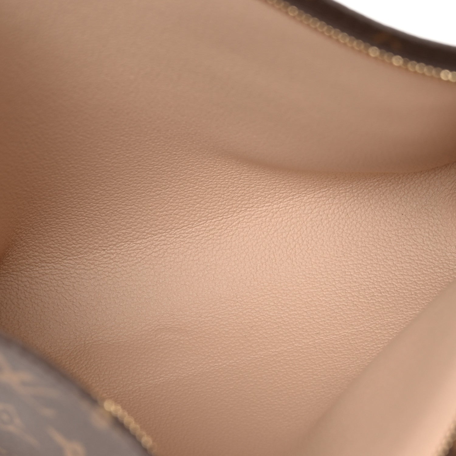 Louis Vuitton Monogram Toiletry Pouch 26 5 of 8
