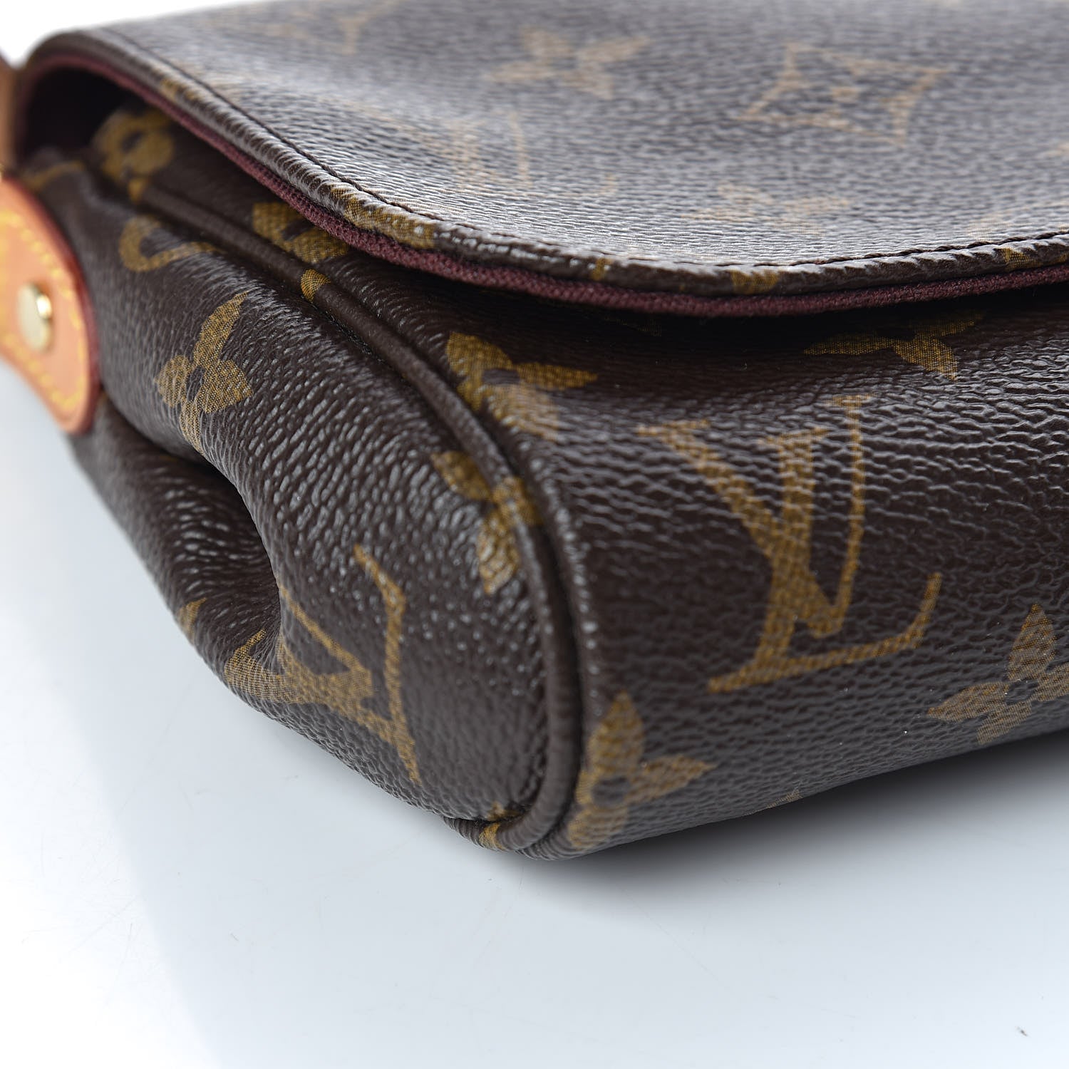 Louis Vuitton Monogram Favorite PM 8 of 10