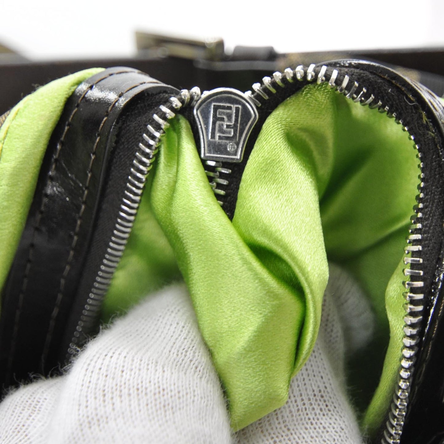 Zucca Floral Embroidered Baguette Tobacco