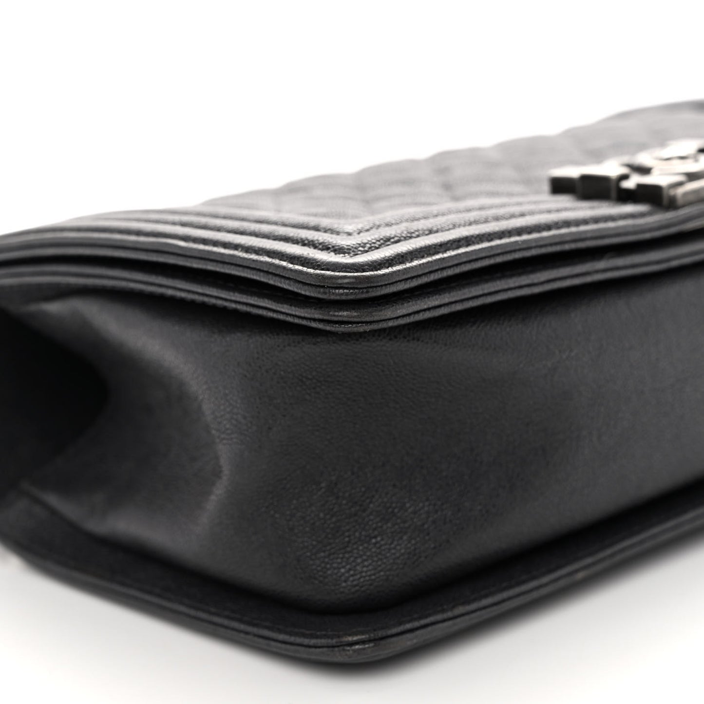Caviar Quilted Medium Boy Flap Charcoal