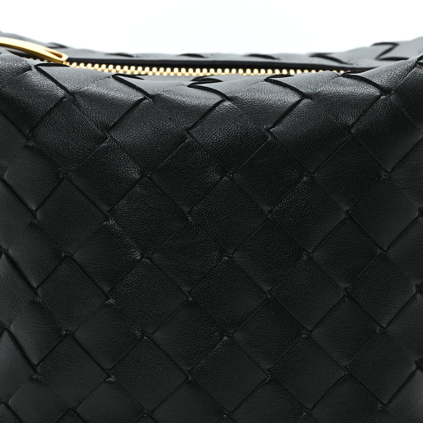 Calfskin Nappa Intrecciato Candy Wallace Black