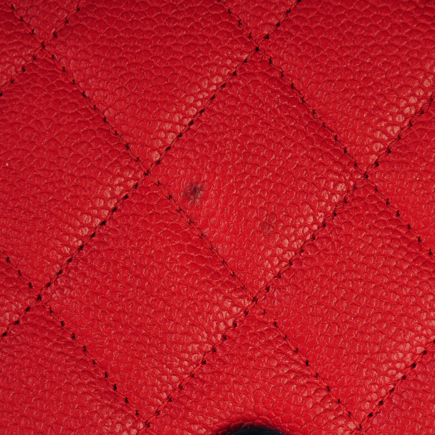 Caviar Quilted Boy Wallet On Removable Chain WOC Red
