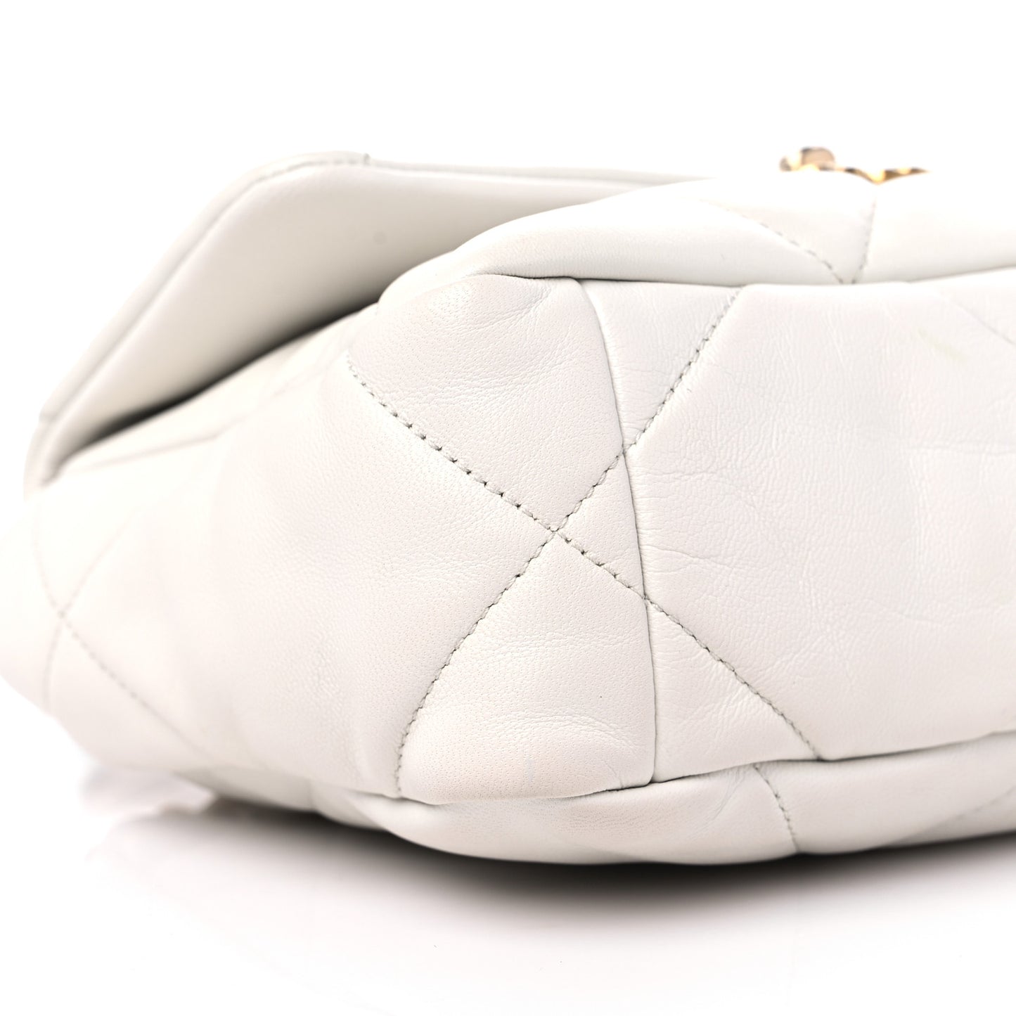 Goatskin Quilted Medium Chanel 19 Flap White