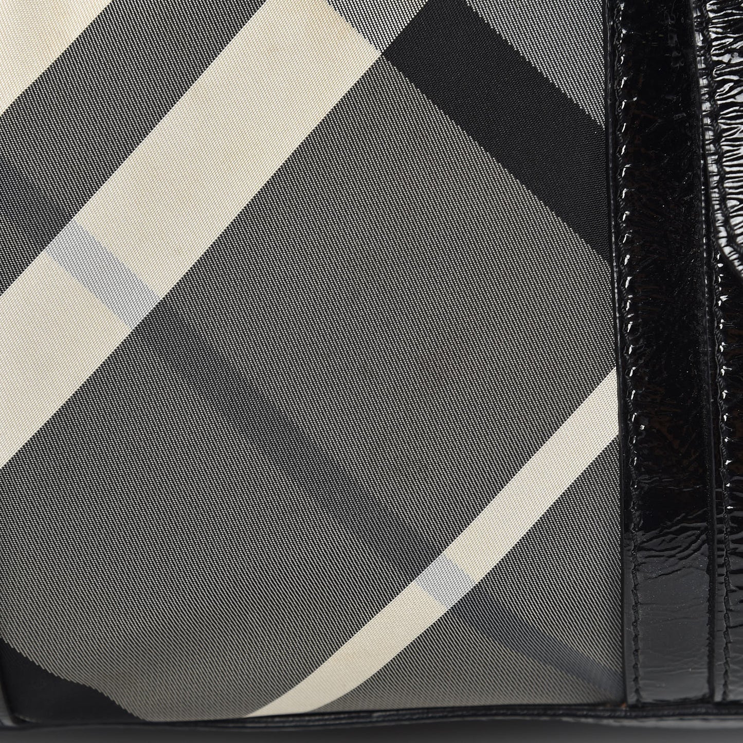 Nylon Beat Check Victoria Tote Black