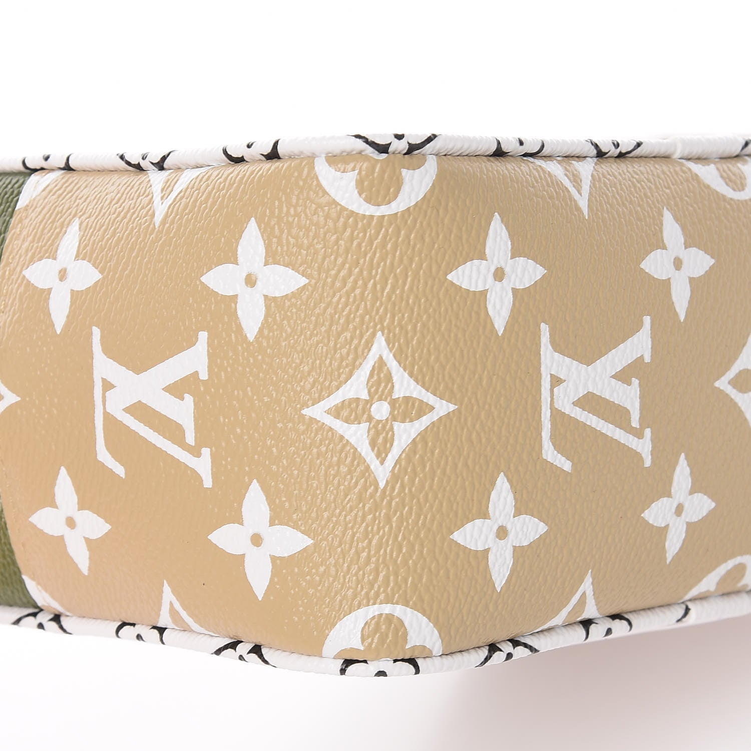 Louis Vuitton Monogram Giant Beach Pouch Kaki 5 of 10