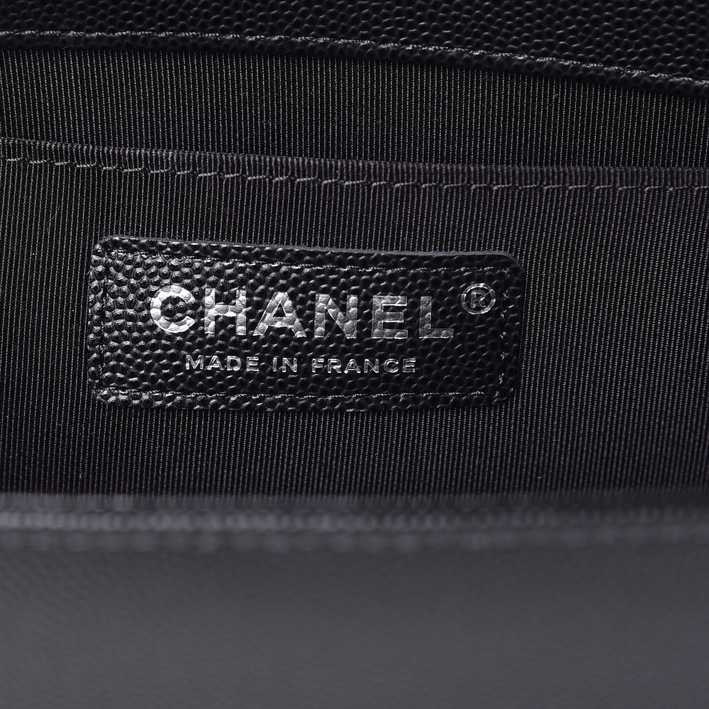 Caviar Quilted Medium Boy Flap Black