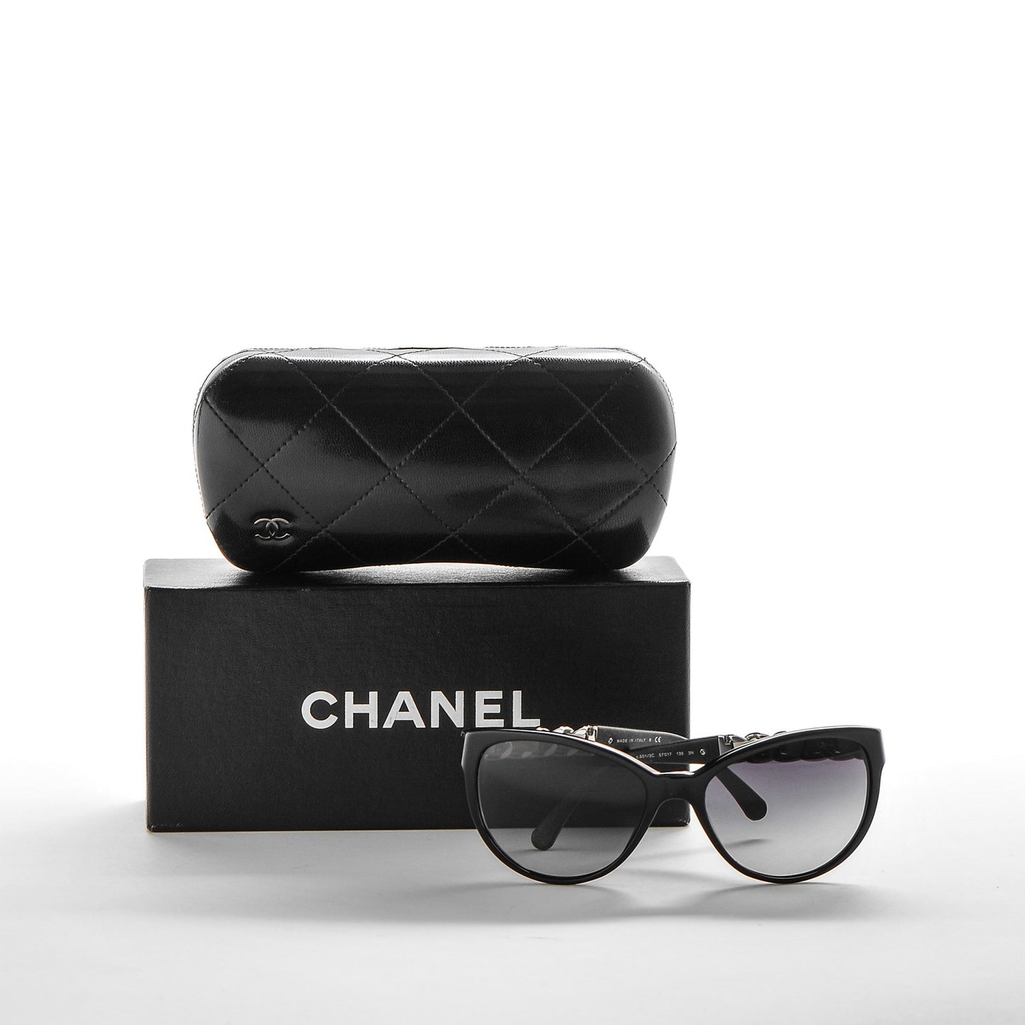 CC Chain Sunglasses 5215Q Black