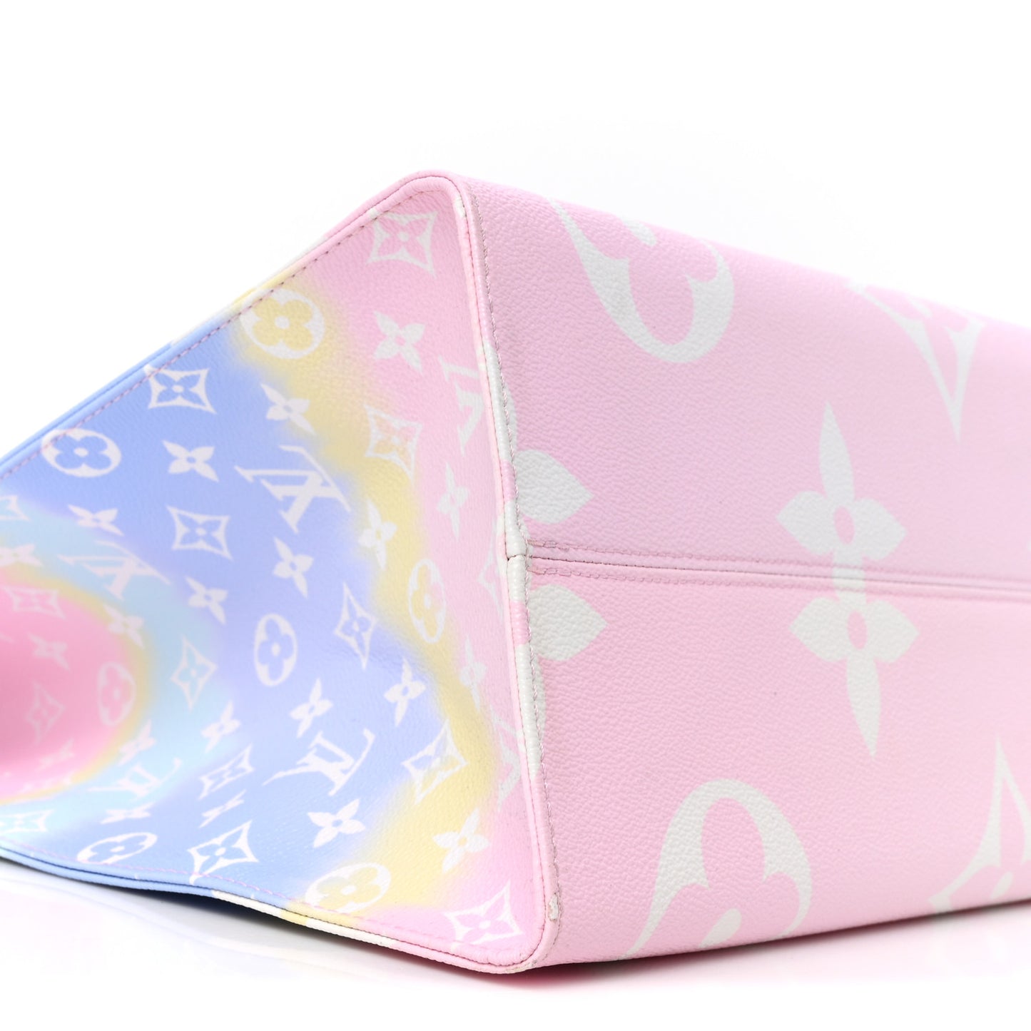 Monogram Escale Onthego GM Pastel