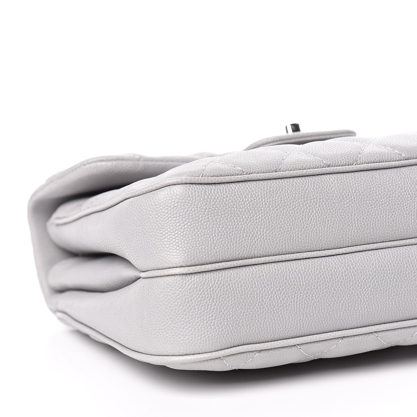Caviar Quilted Medium Urban Companion Flap Grey