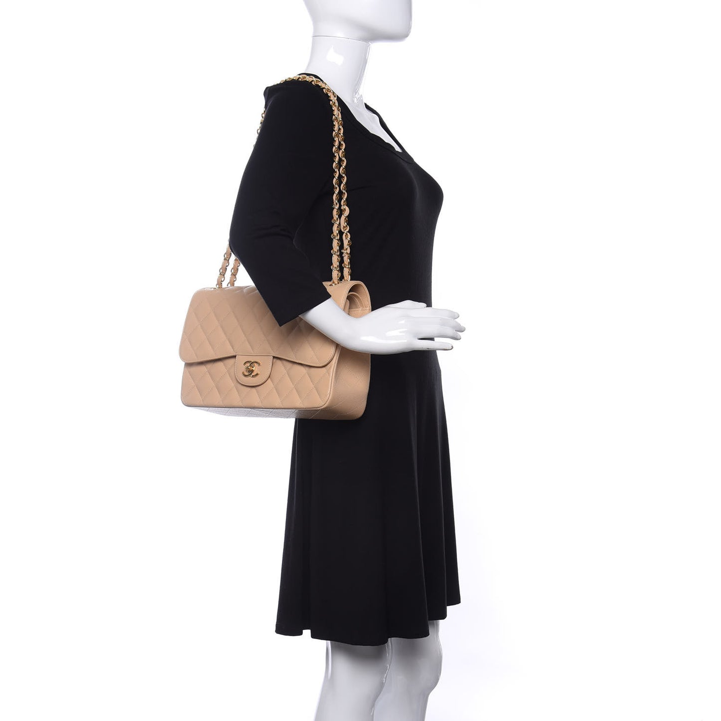Caviar Quilted Jumbo Double Flap Beige Clair