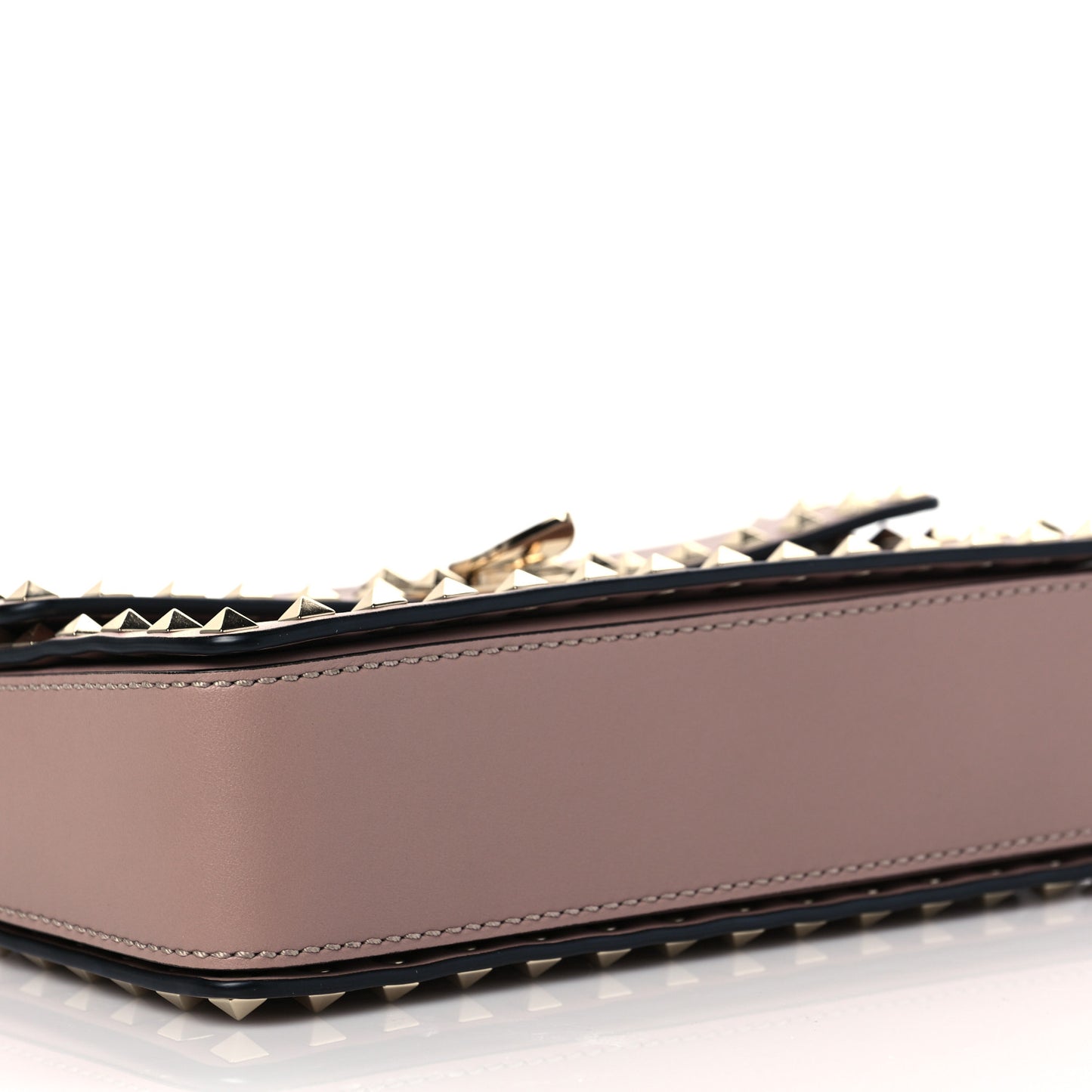 Vitello Rockstud Flip Lock Chain Crossbody Bag Poudre