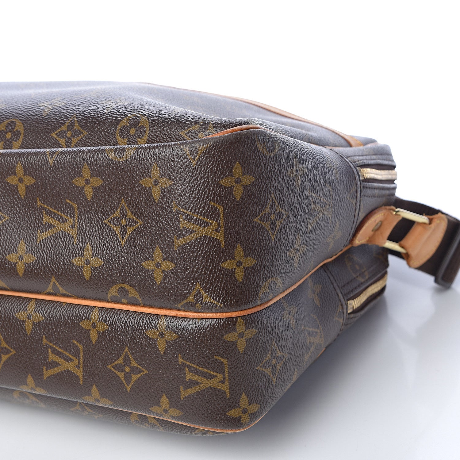 Louis Vuitton Monogram Reporter GM 17 of 17