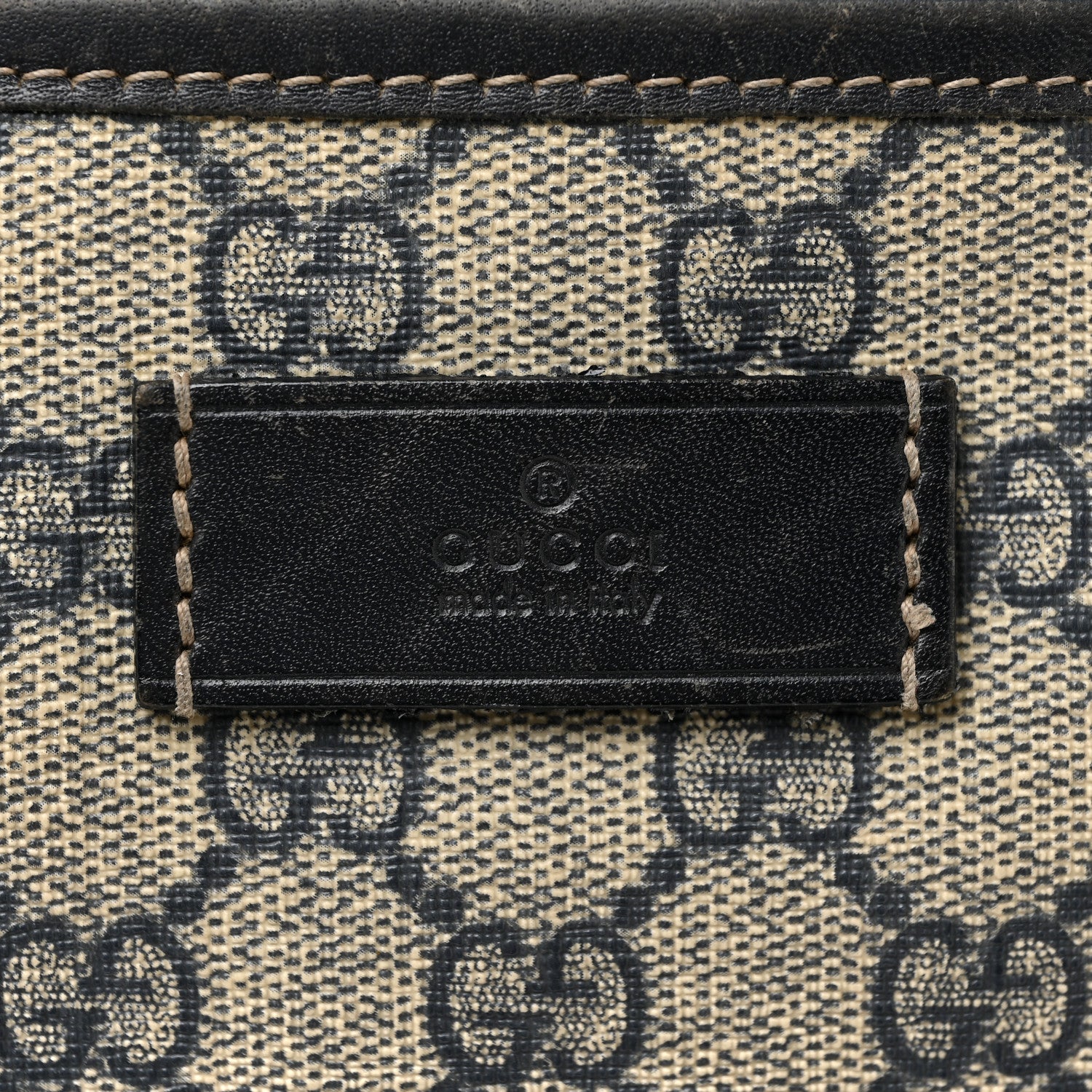 Gucci GG Supreme Monogram Medium Zippered Shopping Tote Navy 11 of 25