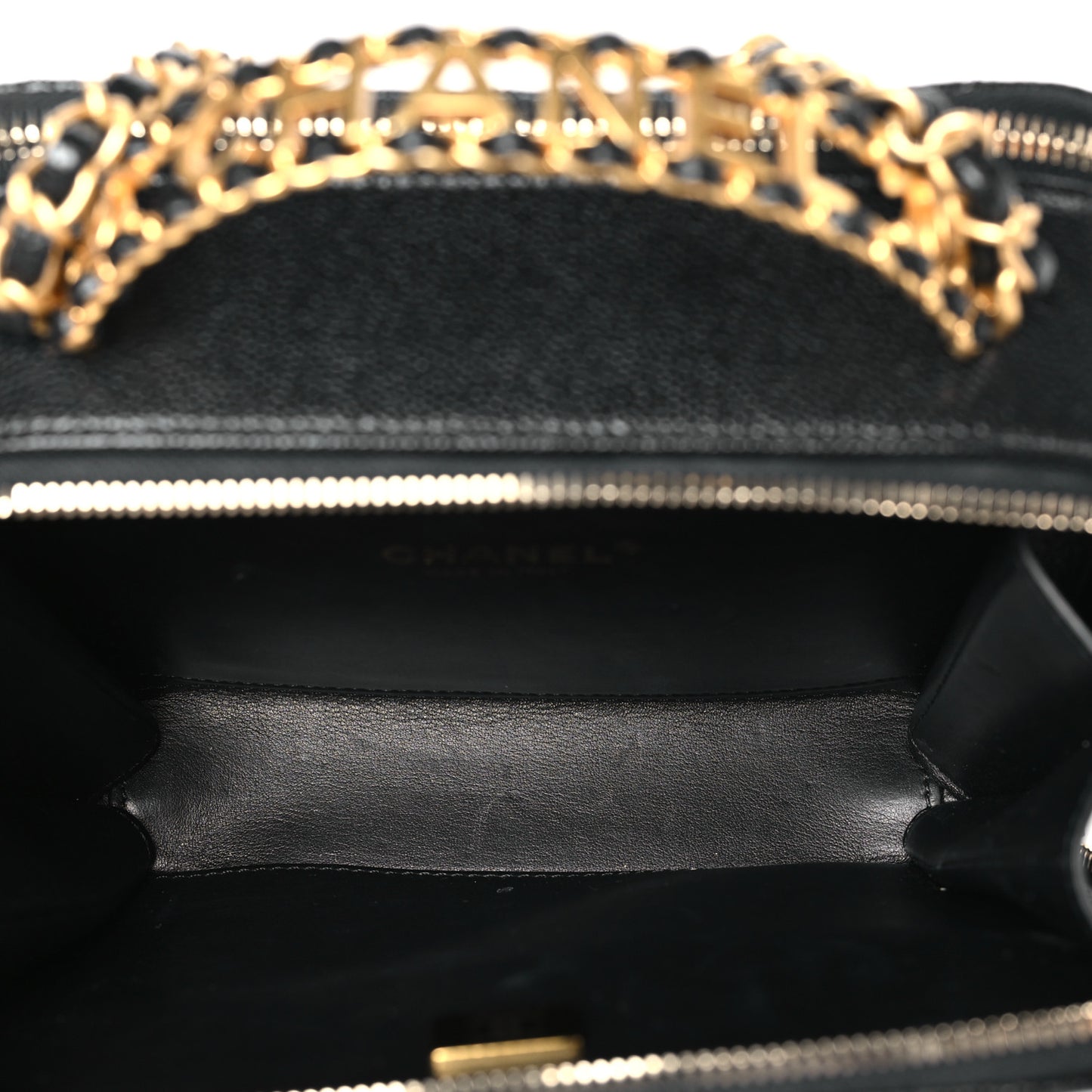 Caviar Quilted Small Pick Me Up Vanity Case Black