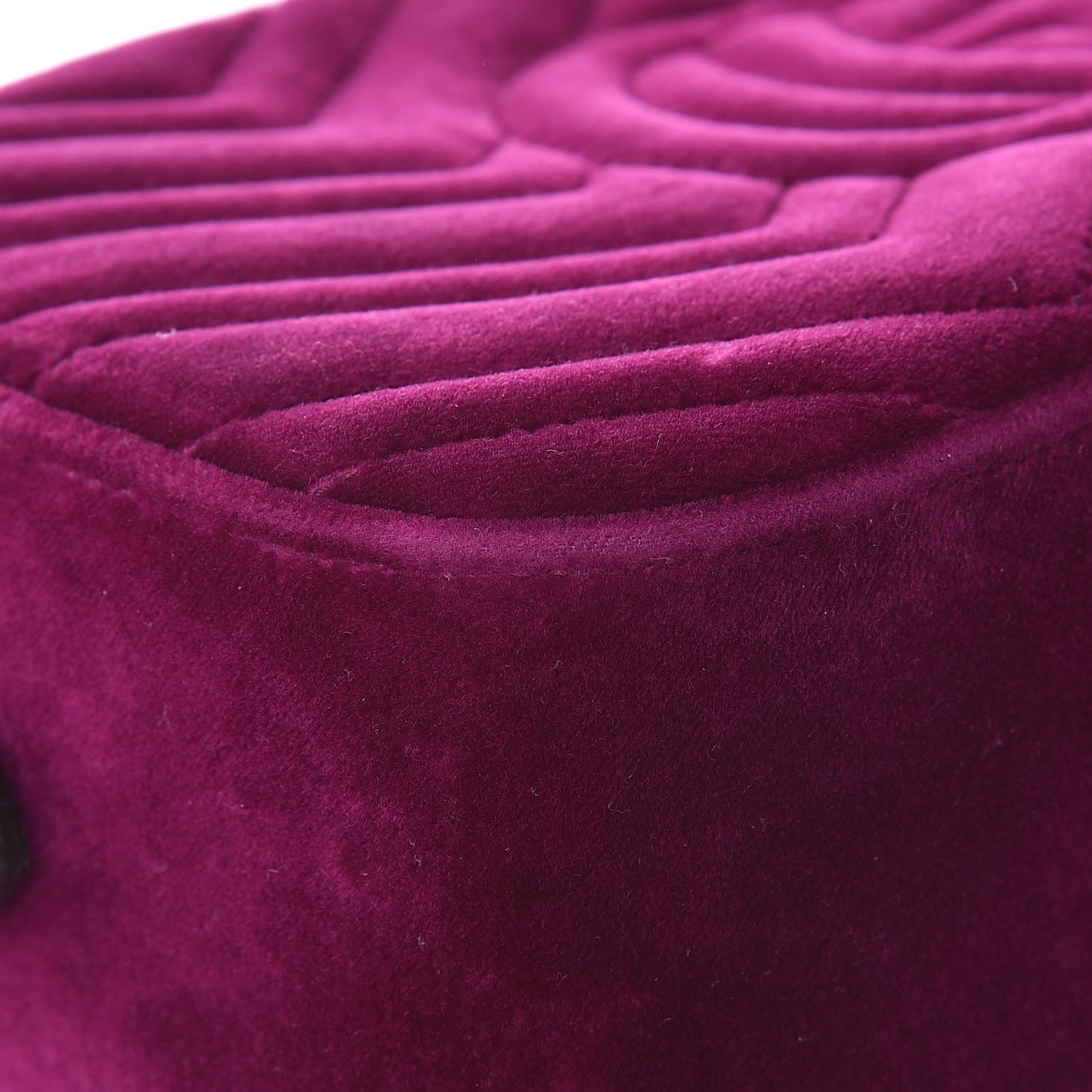 Velvet Matelasse Small GG Marmont Chain Shoulder Bag Fuchsia Violet Cyclamen