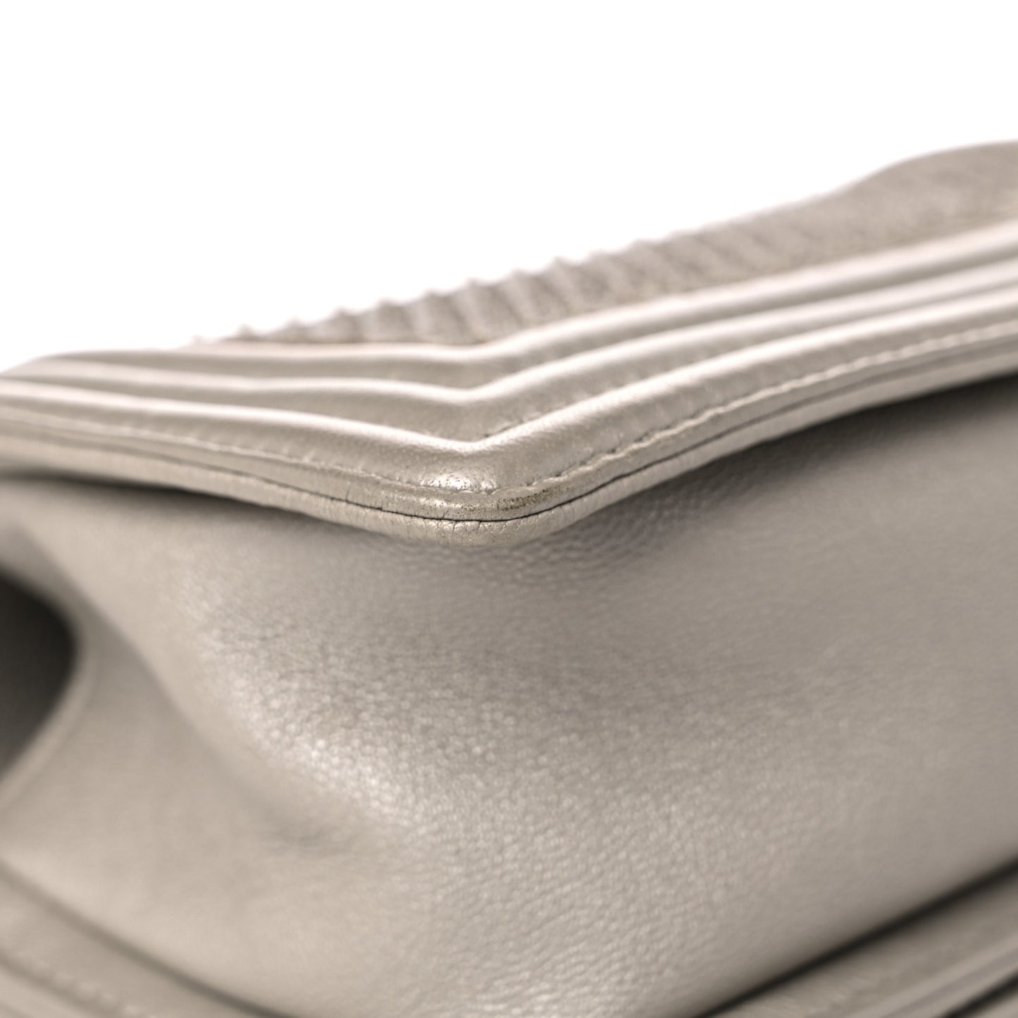 Metallic Lambskin Small Scaled Boy Flap Gold